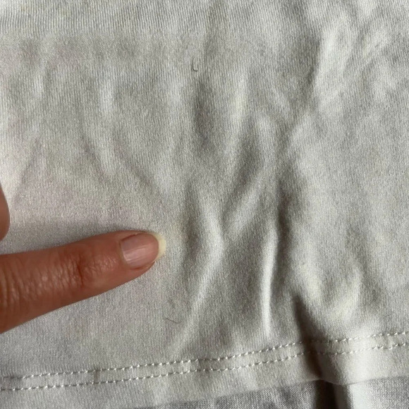 FREE White long sleeve top - Picture 10 of 10